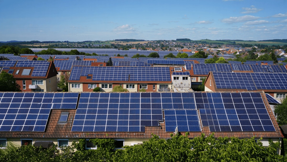 Avec des panneaux sur tous les toits, le solaire produirait 80 % de la consommation électrique française