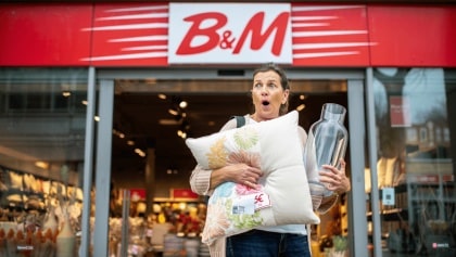 Peu le connaissent en France : ce géant de la
déco vend des coussins à 5 € et des vases à 10 € seulement, et
c'est hyper stylé