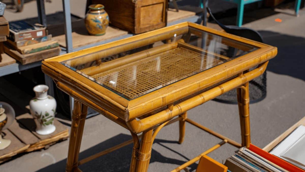 Cette table en bambou des années 70 peut valoir
jusqu'à 2 500€ en brocante, les éditions qui valent de l'or