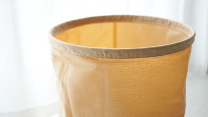 Adieu les paniers à linge encombrants : Action
dévoile une corbeille pliable à 6 € qui change tout dans la
maison
