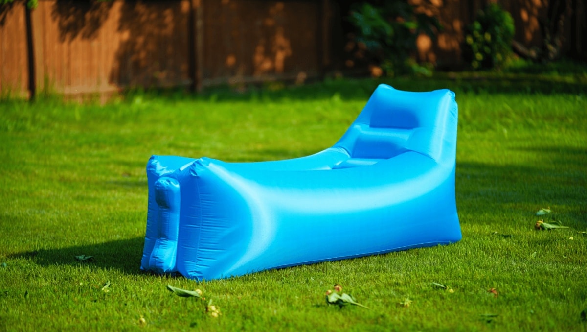 Action dévoile une chaise longue gonflable à
moins de 30 € et elle pourrait bien devenir l’incontournable de
l’été