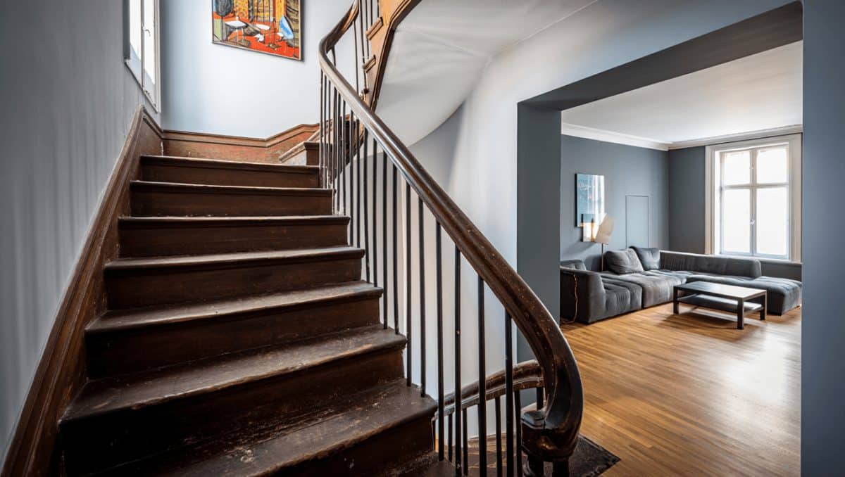 Votre escalier plombe votre intérieur et vous ne le voyez même plus