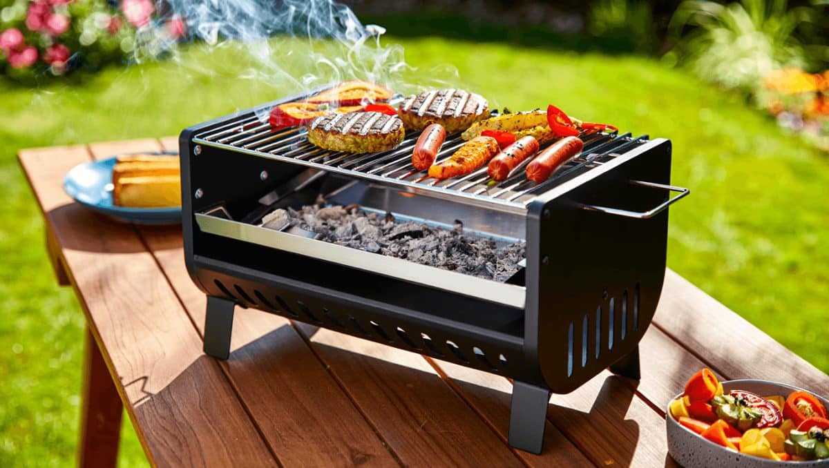 Lidl lance officiellement la saison des barbecues
avec ce modèle à charbon de bois à 29 €