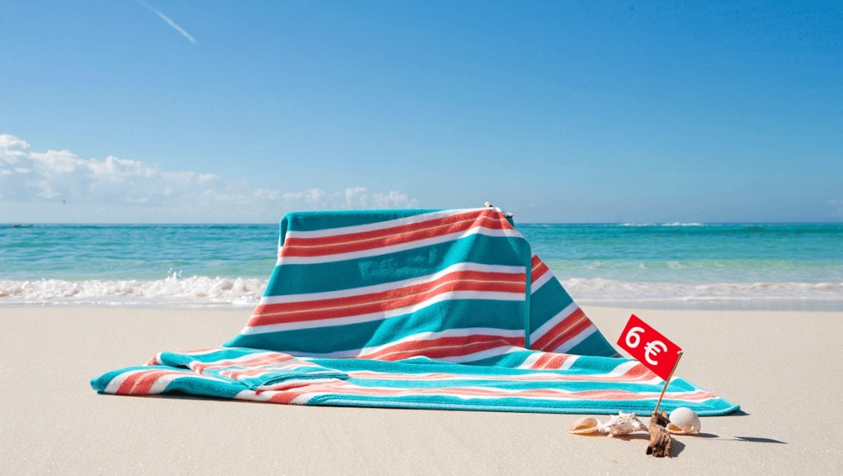 Colorée, ultra-douce et à seulement 6 €, cette
serviette de plage Action va vite trouver sa place dans votre
valise cet été