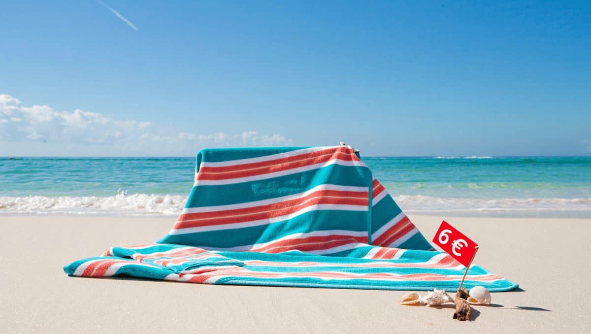 Colorée, ultra-douce et à seulement 6 €, cette
serviette de plage Action va vite trouver sa place dans votre
valise cet été