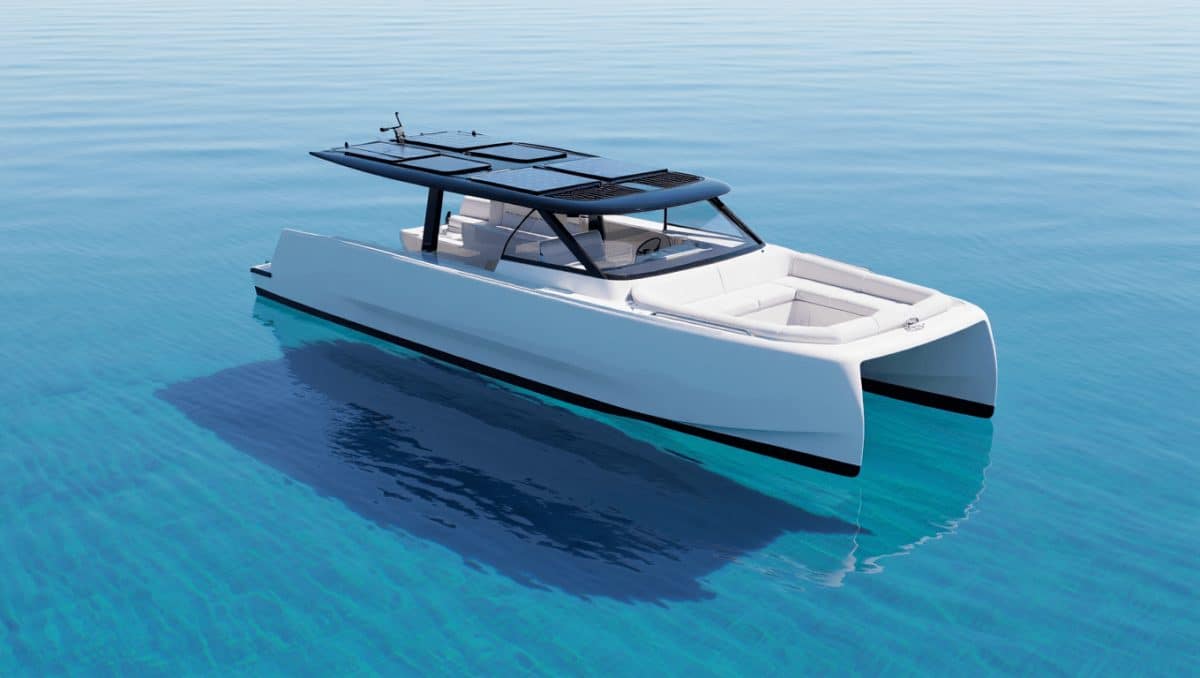 Ce catamaran électrique est autonome en énergie grâce au soleil