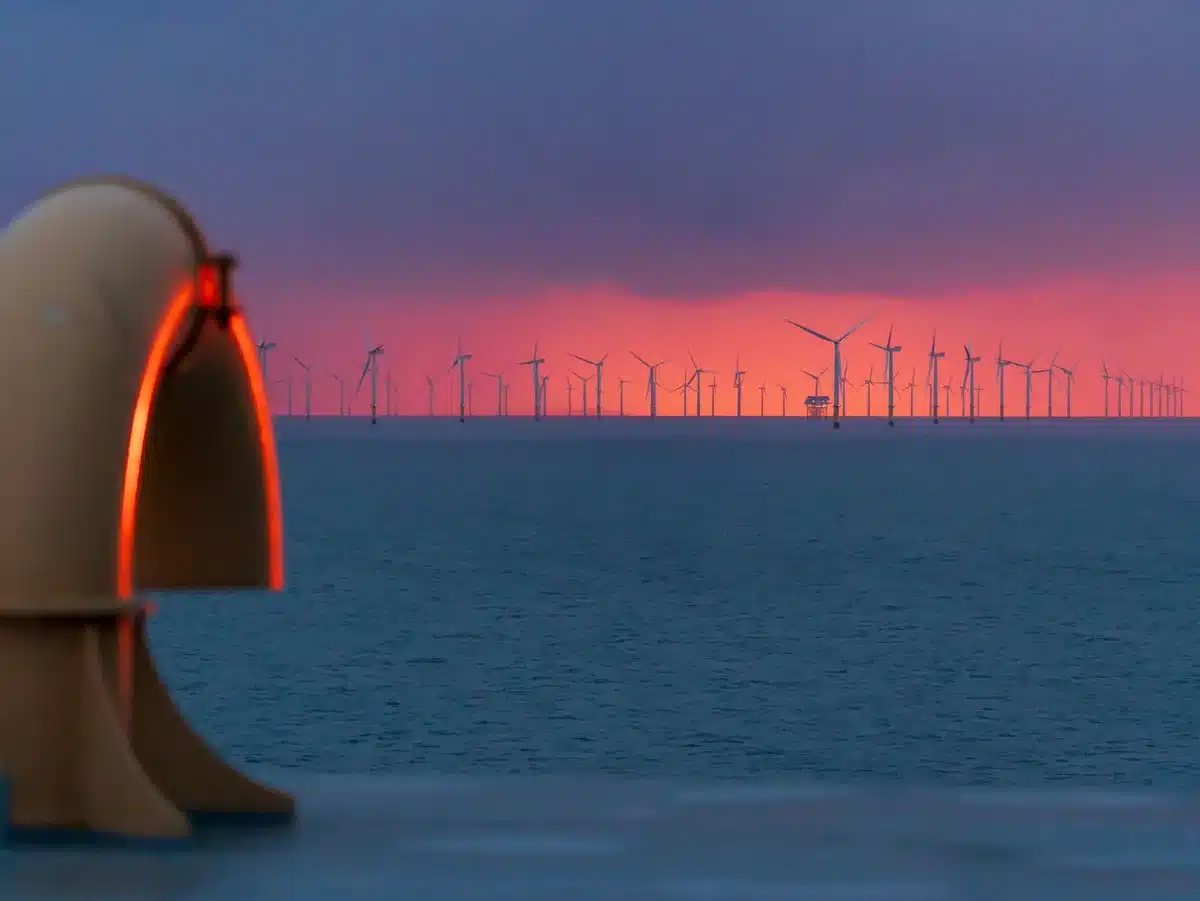 Poste électrique en mer pour le raccordement du parc éolien Bretagne Sud